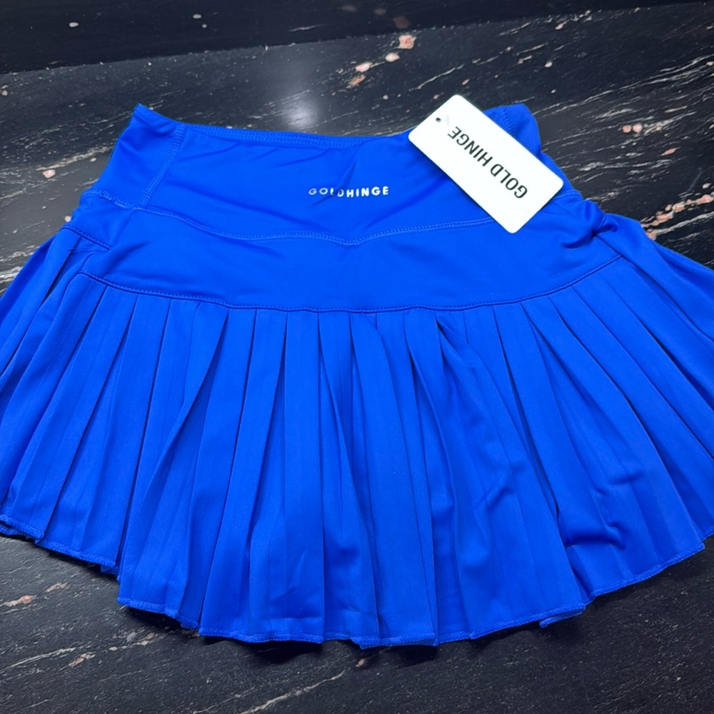 NWT xs gold hinge pleated tennis skirt
